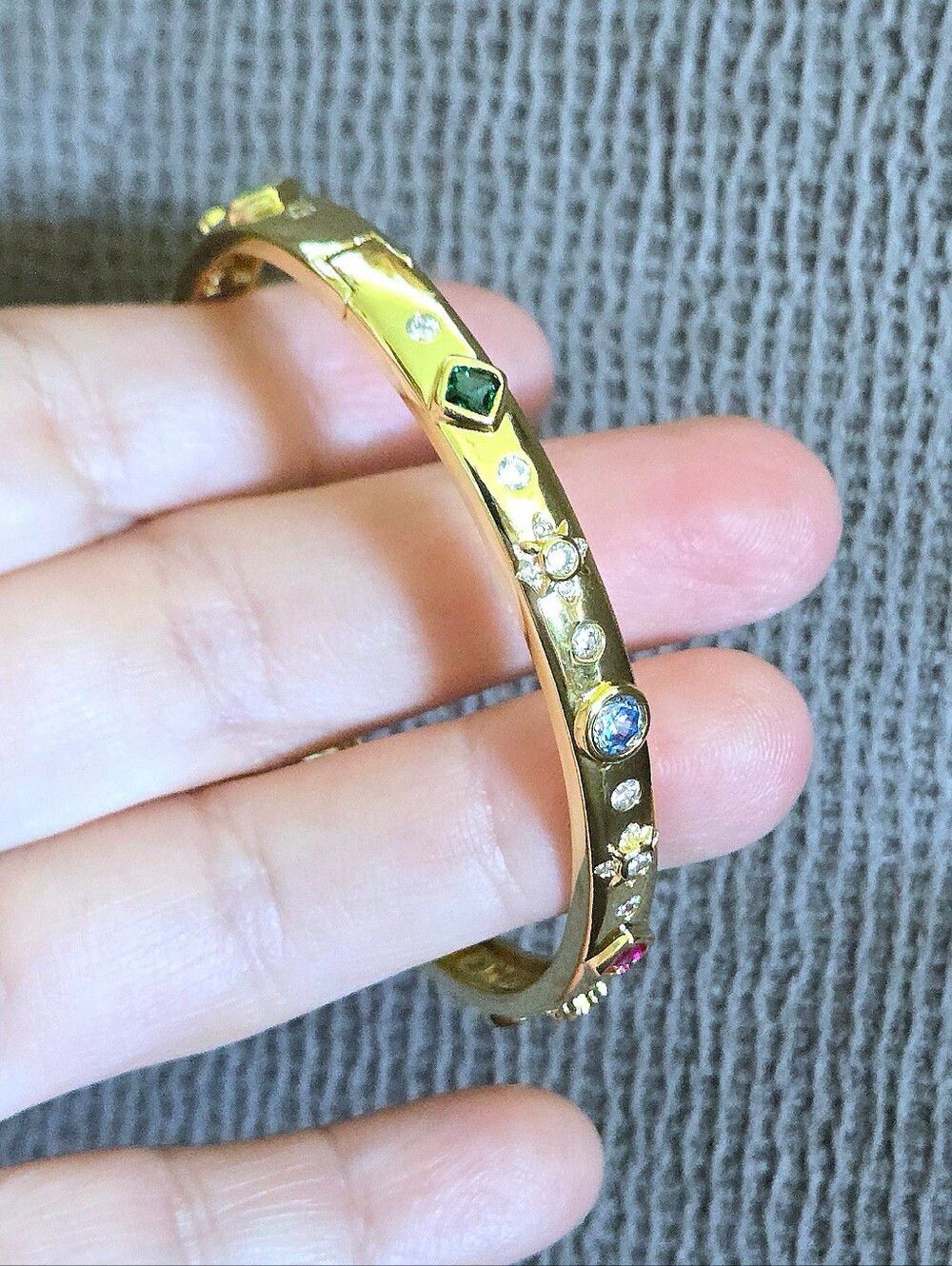 Zeyzey Thin Gold💛 Hinged Bracelet with Cubic Zirconias💎 - NWT - Picture 12 of 16